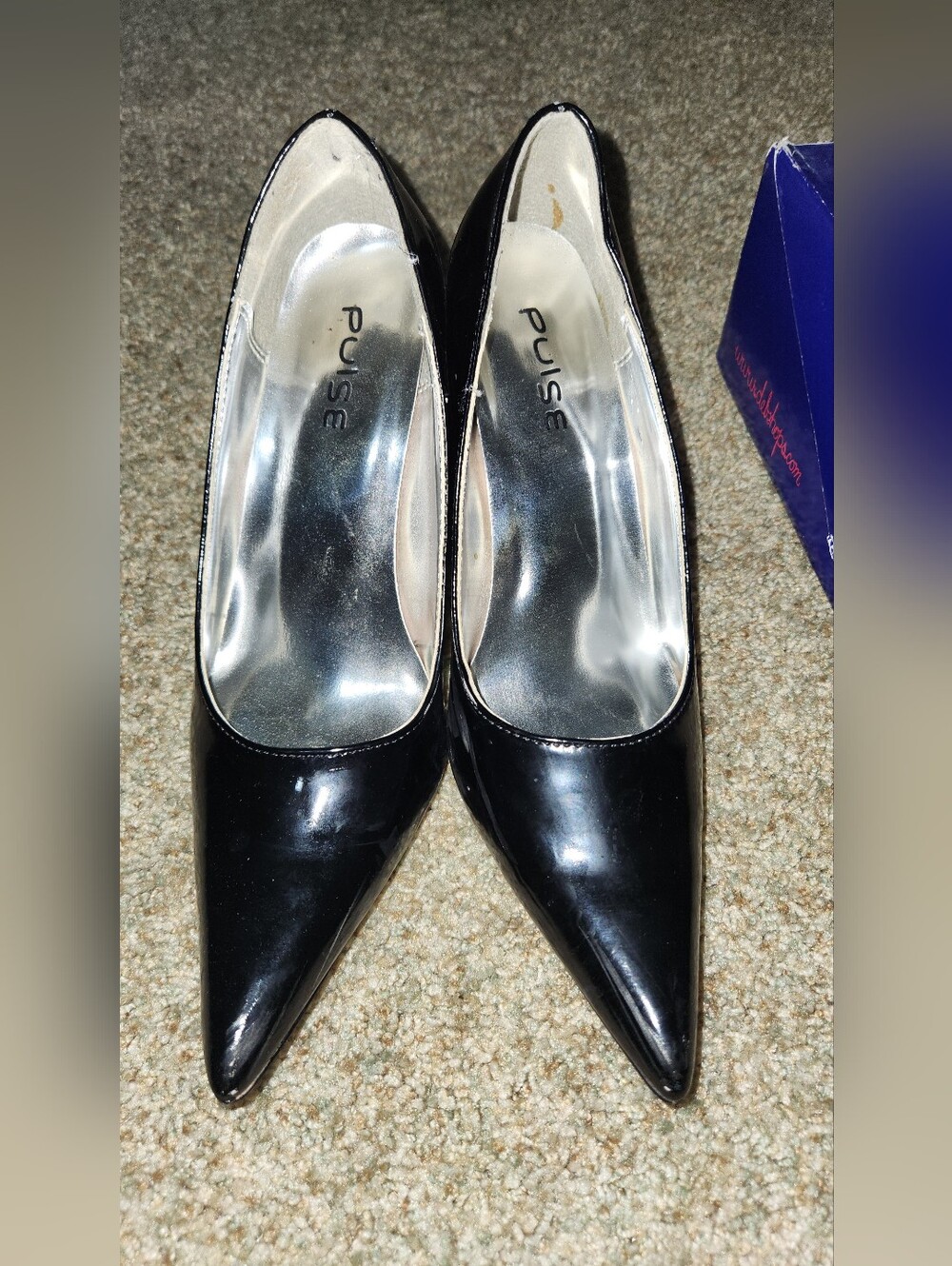 Pulse Women’s Black Patent Pointed-Toe Pumps